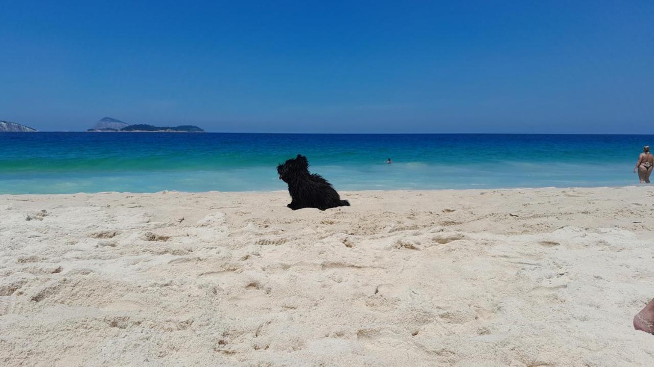 Charmosa Cobertura Em Ipanema Na Quadra Da De Quarto, Sala, Terraço E Sauna * Rio de Janeiro