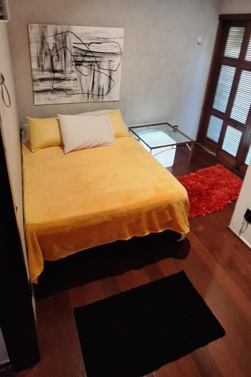 Apartamento Charmosa Cobertura Em Ipanema Na Quadra Da De Quarto, Sala, Terraço E Sauna *
