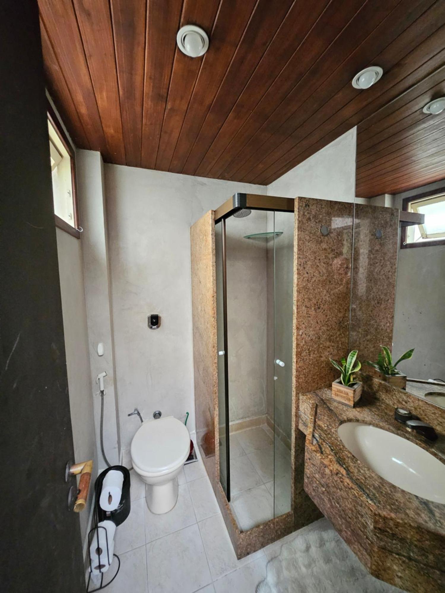 Apartamento Charmosa Cobertura Em Ipanema Na Quadra Da De Quarto, Sala, Terraço E Sauna *