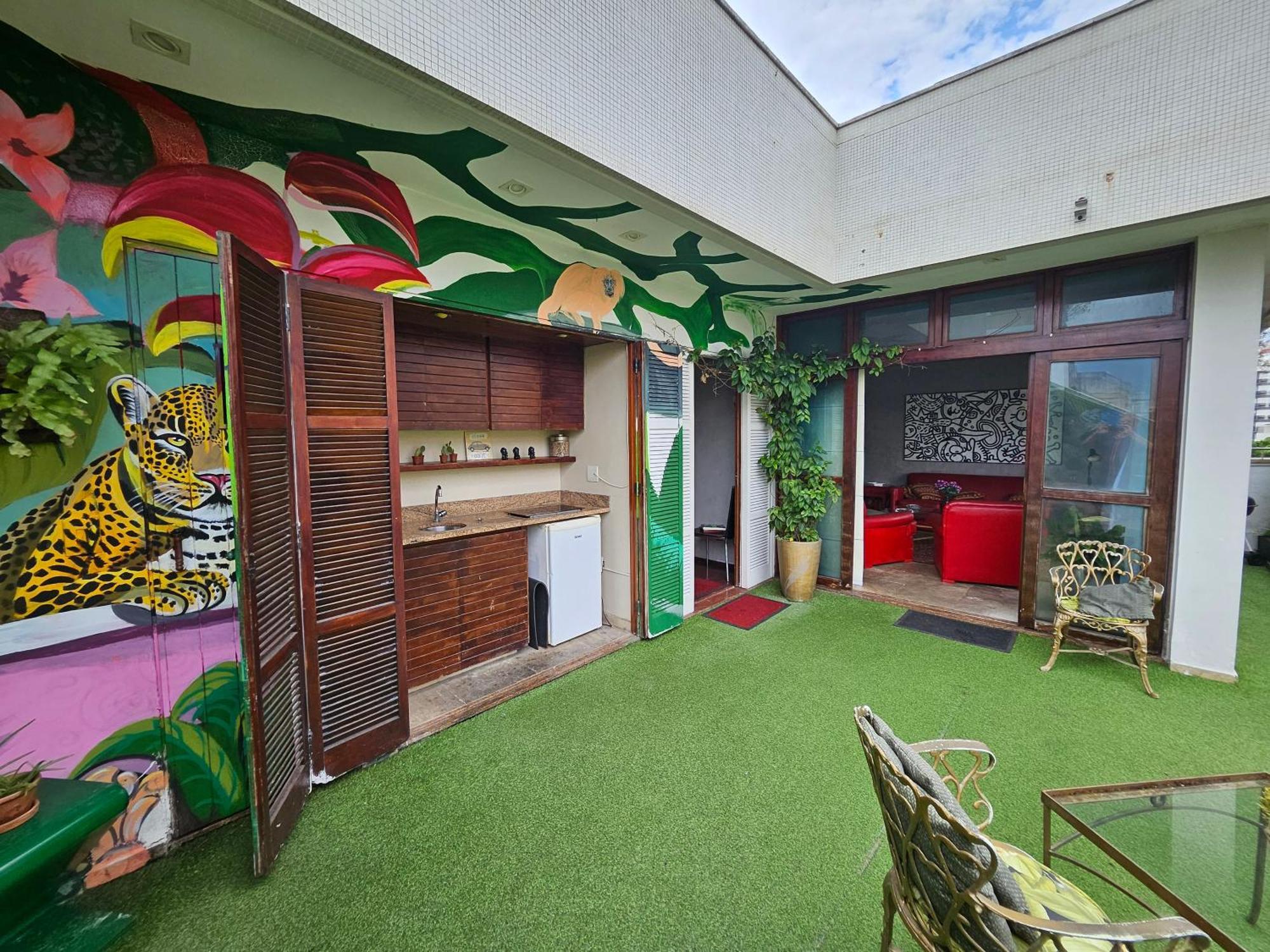 Charmosa Cobertura Em Ipanema Na Quadra Da De Quarto, Sala, Terraço E Sauna *